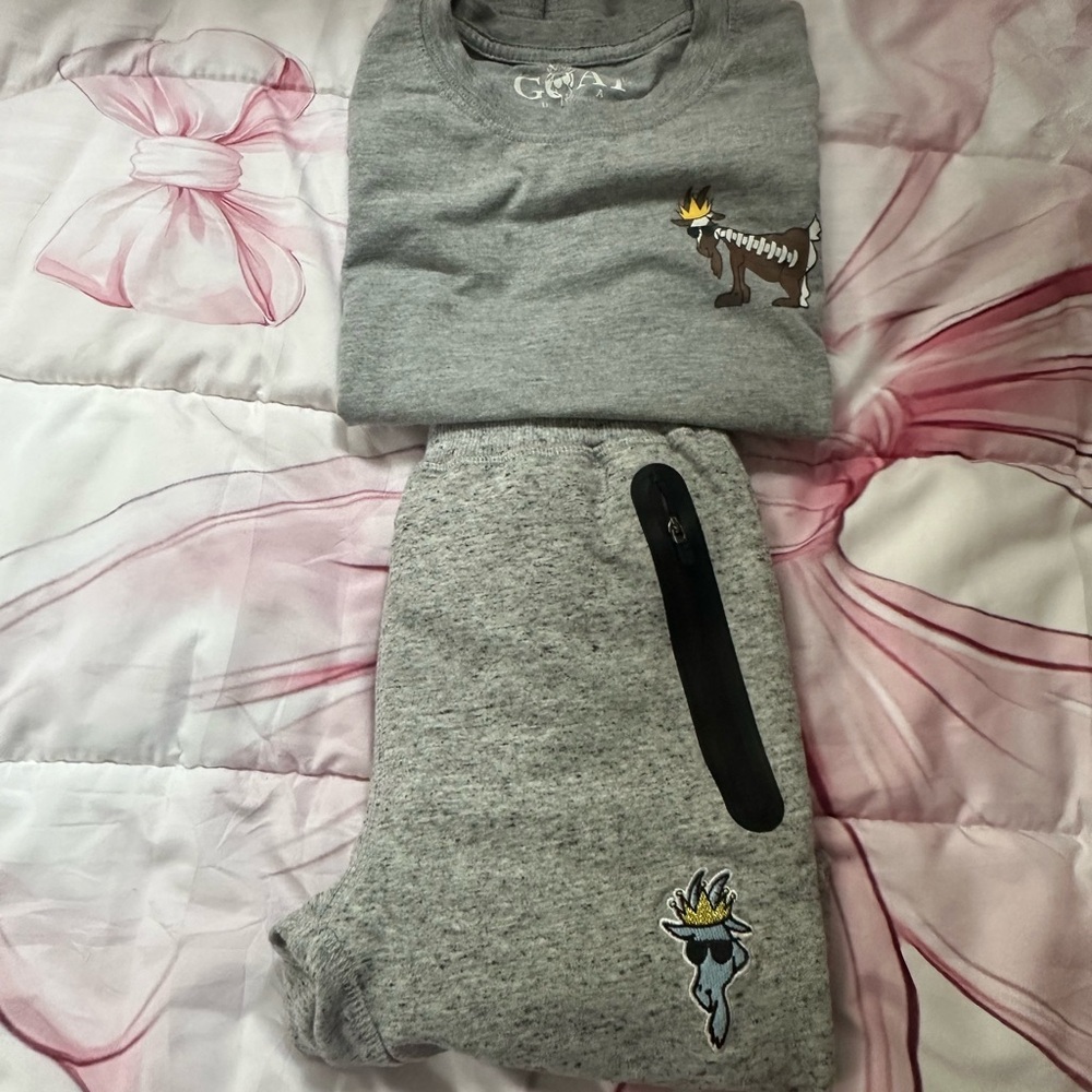 Gray Kids Matching Set with Animal Print